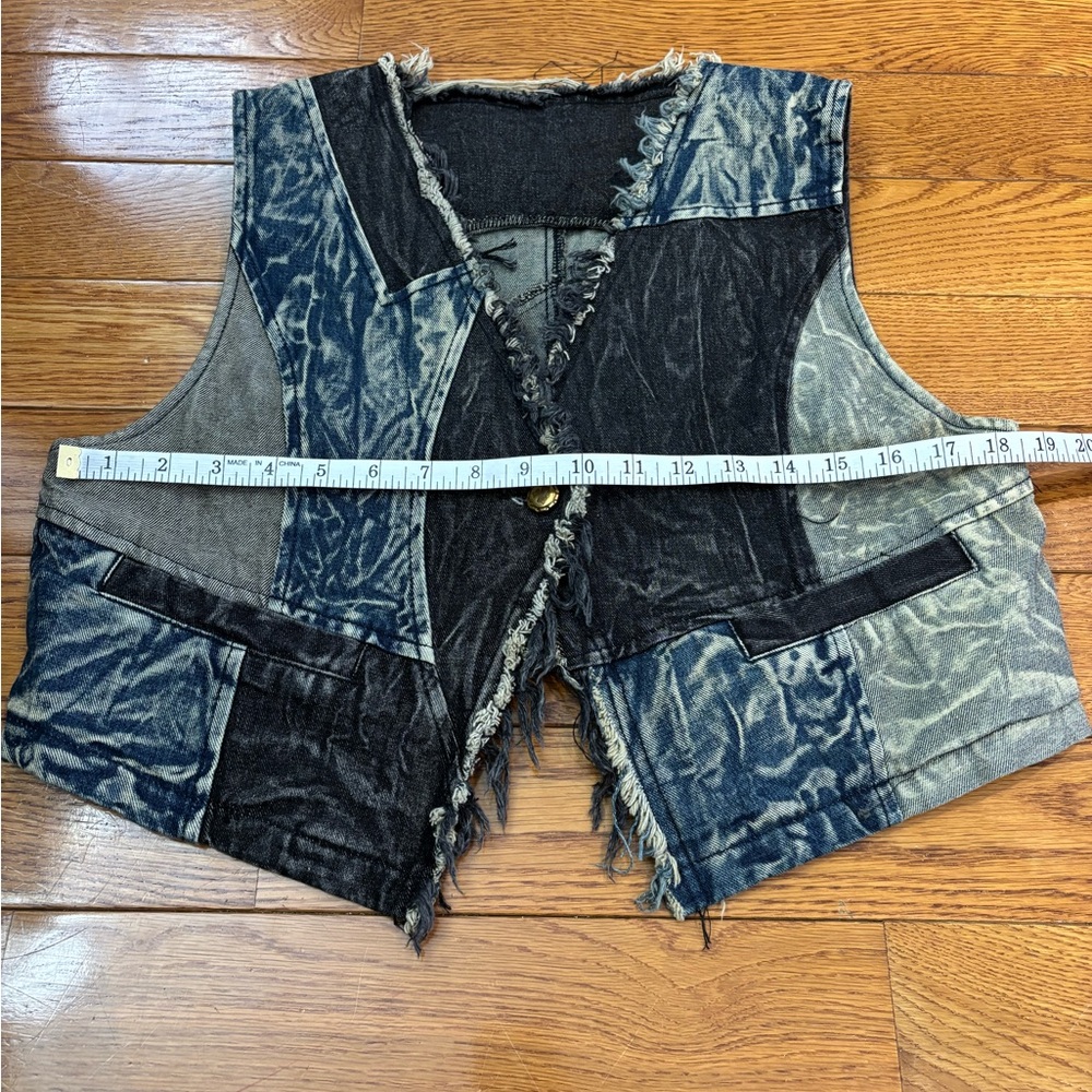 Patchwork Denim Vest - Picture 9 of 9